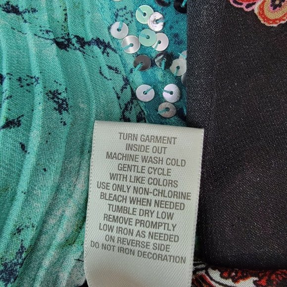 Dressbarn Peasant Top Plus Size 1X  Paisley Tie Neck 3/4 Sleeve Sheer Blue‎ - Picture 6 of 6